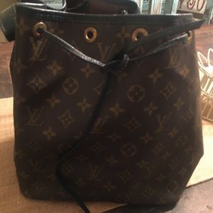 Authentic Louis Vuitton Noe